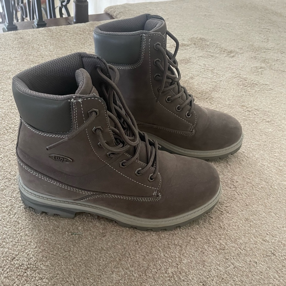 GREY BOOTS